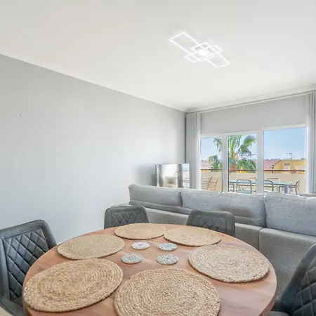 Sunny 1 With Pool By Homing البوفيرا