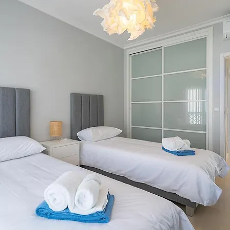 Sunny 1 With Pool By Homing Appartement Albufeira